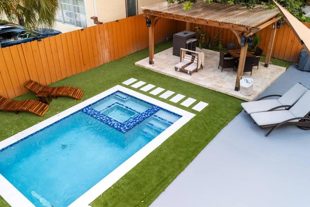 マイアミ Luxury Retreat 3B ,2Ba Pool , Coral Gables Centerヴィラ エクステリア 写真