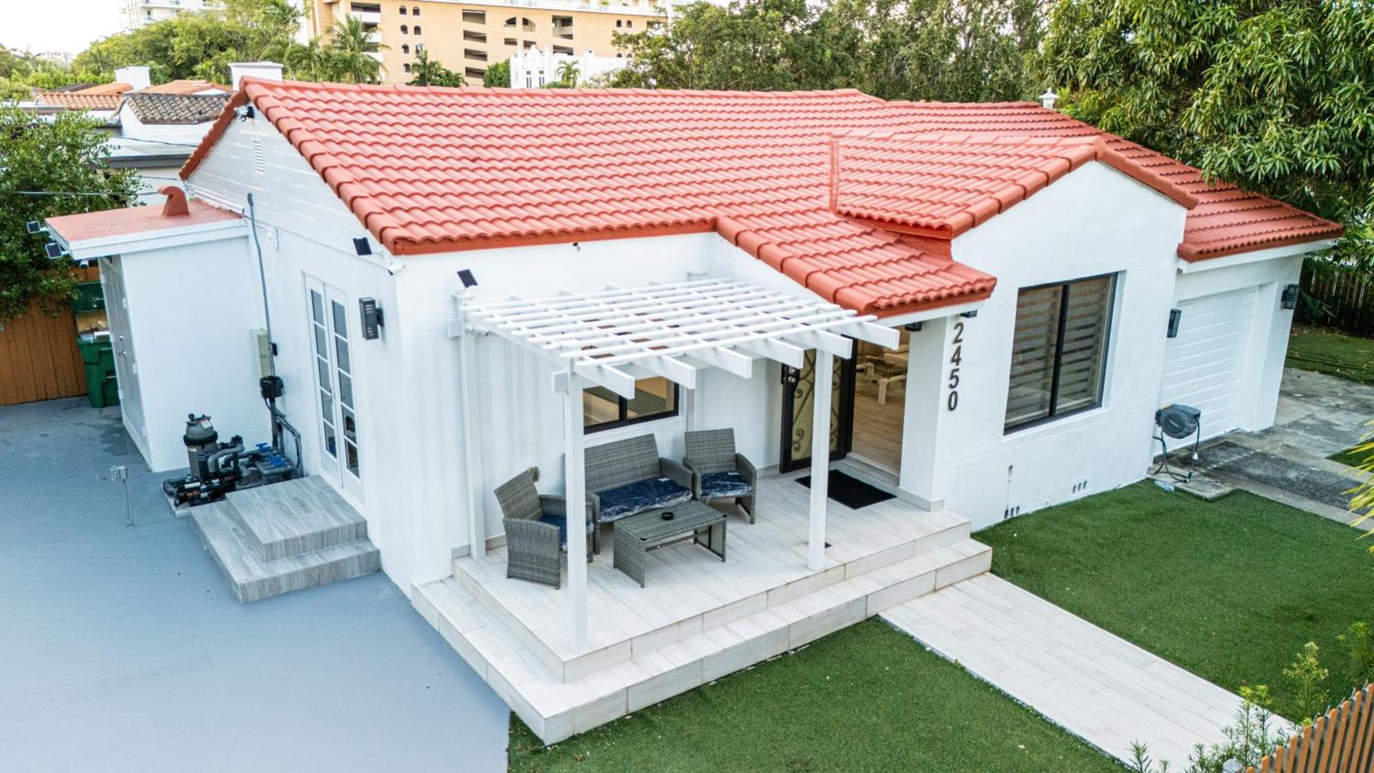 マイアミ Luxury Retreat 3B ,2Ba Pool , Coral Gables Centerヴィラ エクステリア 写真
