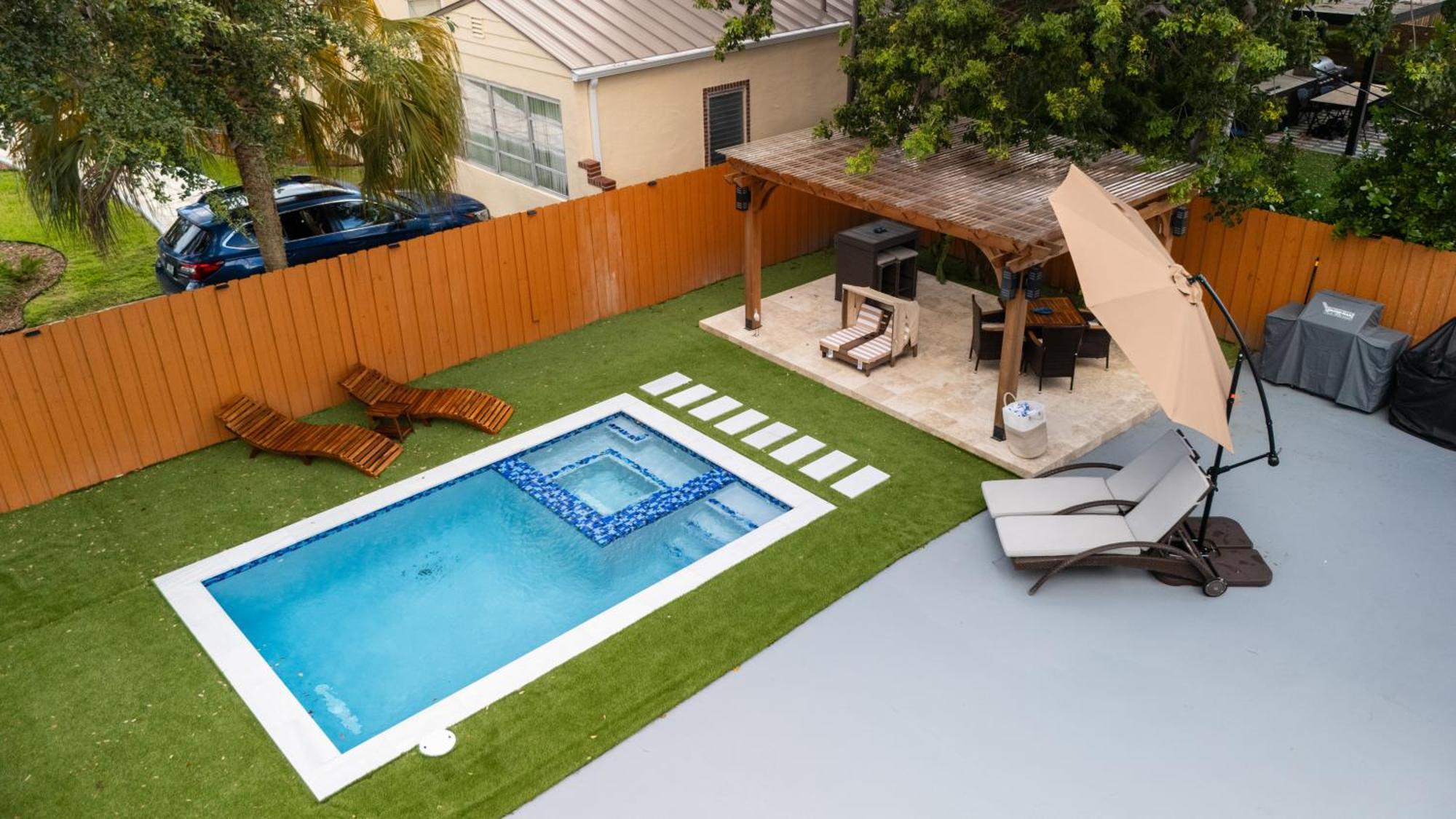 マイアミ Luxury Retreat 3B ,2Ba Pool , Coral Gables Centerヴィラ エクステリア 写真